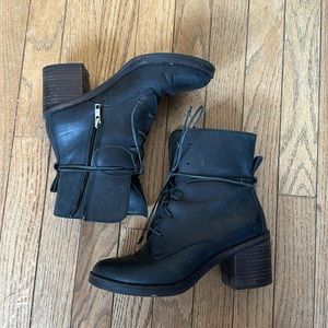 UGG black leather boots size 7